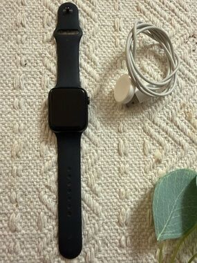 Apple Watch Series 6 44mm with Black Silicone Band and Charger